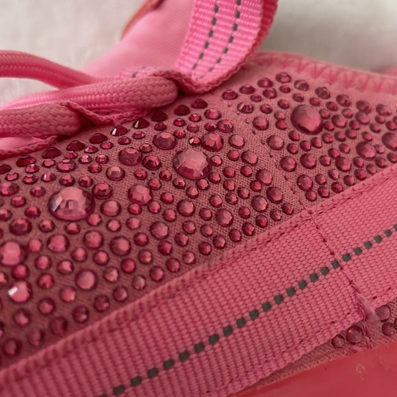 Sparkle pink! Steve Madden’s - Picture 8 of 10